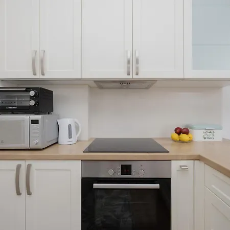 Apartamento Klimatyzowany Z Parkingiem W Stolicy By Renters