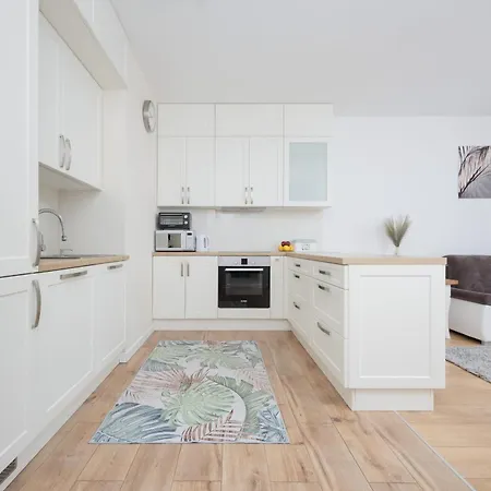 Klimatyzowany Z Parkingiem W Stolicy By Renters 아파트