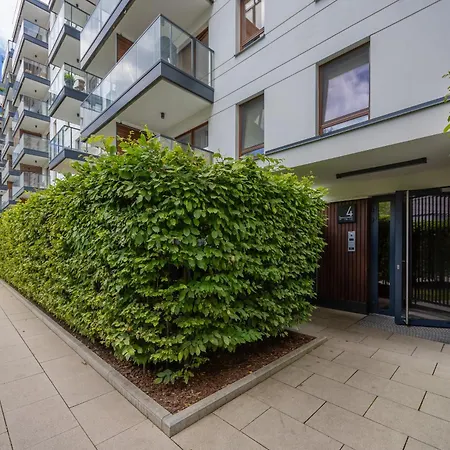 Klimatyzowany Z Parkingiem W Stolicy By Renters Apartamento