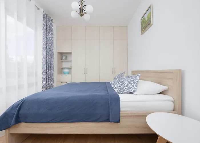 شقة Klimatyzowany Z Parkingiem W Stolicy By Renters وارسو