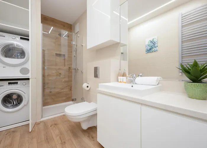 Klimatyzowany Z Parkingiem W Stolicy By Renters Apartman Varsó