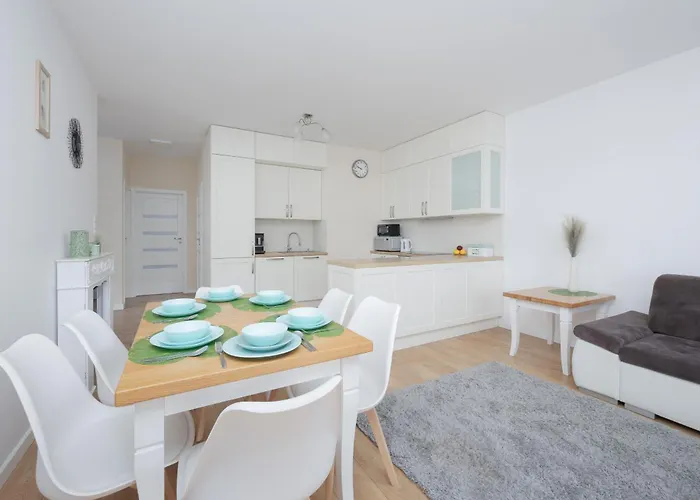 Klimatyzowany Z Parkingiem W Stolicy By Renters *