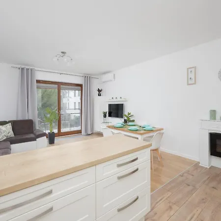 Apartmán Klimatyzowany Z Parkingiem W Stolicy By Renters