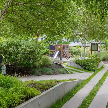 Klimatyzowany Z Parkingiem W Stolicy By Renters *