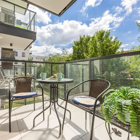 Apartmán Klimatyzowany Z Parkingiem W Stolicy By Renters